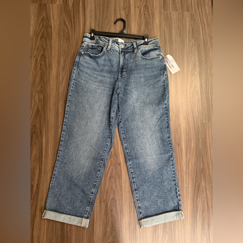 Time and Tru High Rise Relaxed Fit Cropped size 6 NWT - Picture 3 of 4